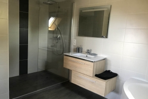 new-salle de bain Laponie.jpg